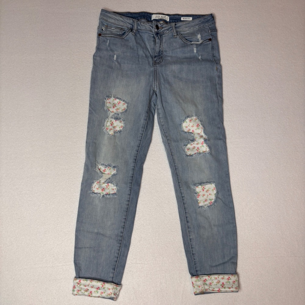 Judy Blue Skinny Fit Distressed Floral Patch Jeans Women Size 11 30‎